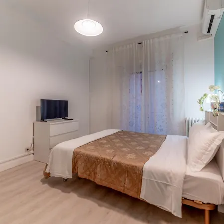 Apartament Bianca Flat - Tiburtina Train Station & Wi-fi *